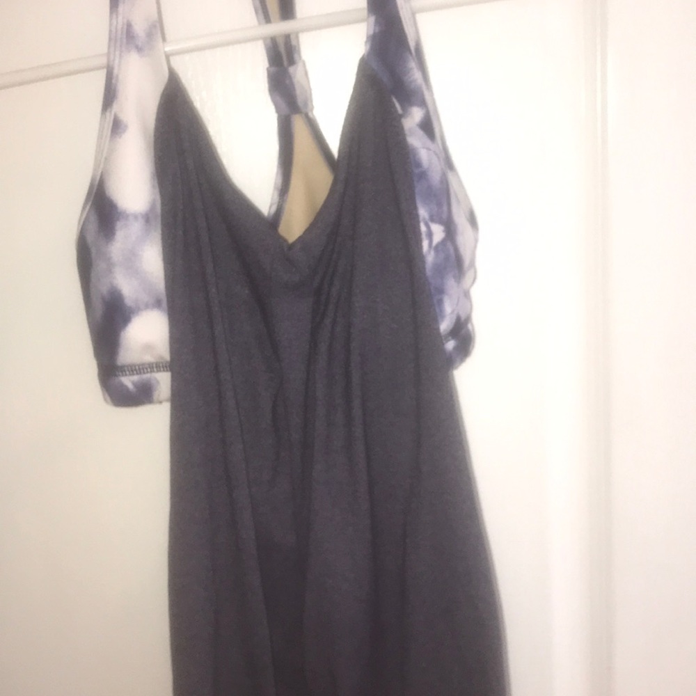 LULULEMON ATHLETIC TOP!